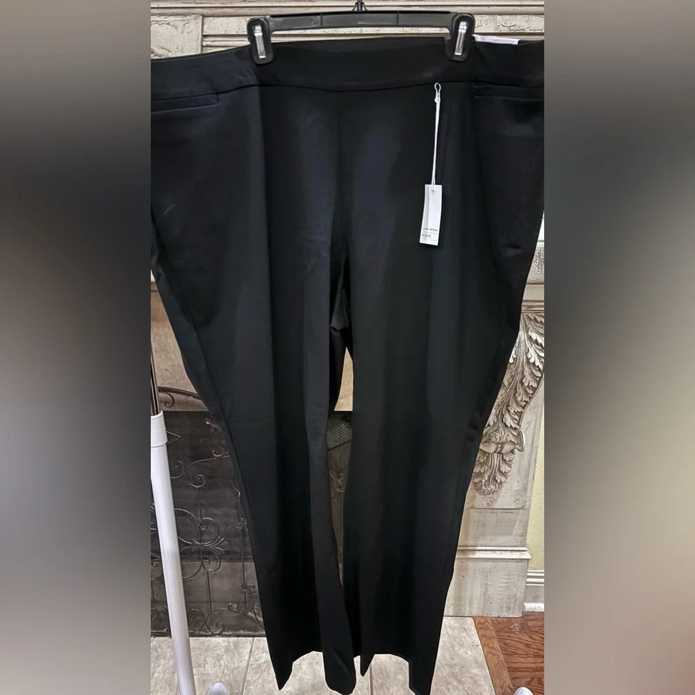 NWT Lane Bryant Black Flat Front Trousers Pants Size 26/28 Regular